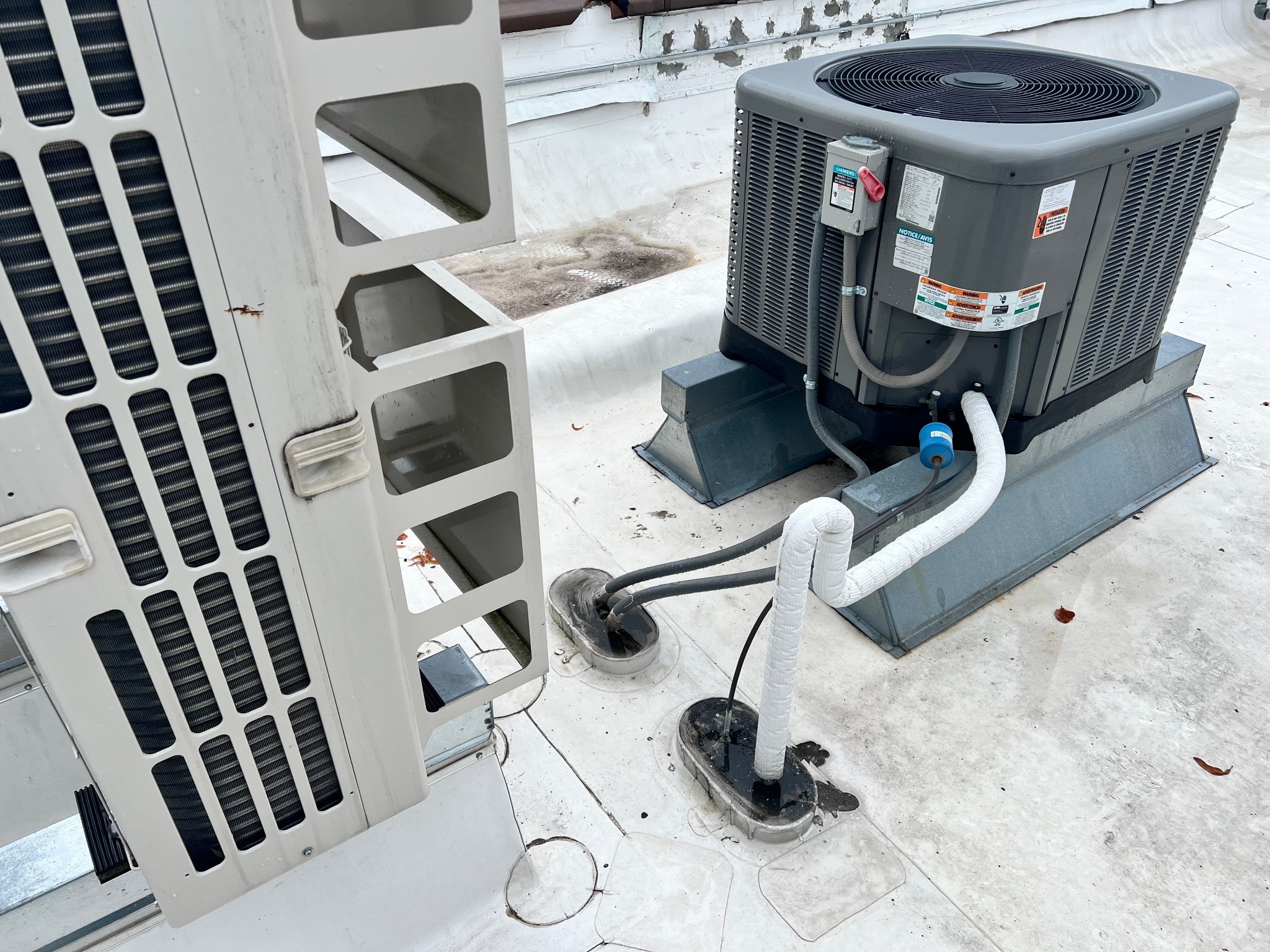 Rooftop condensing unit installation
