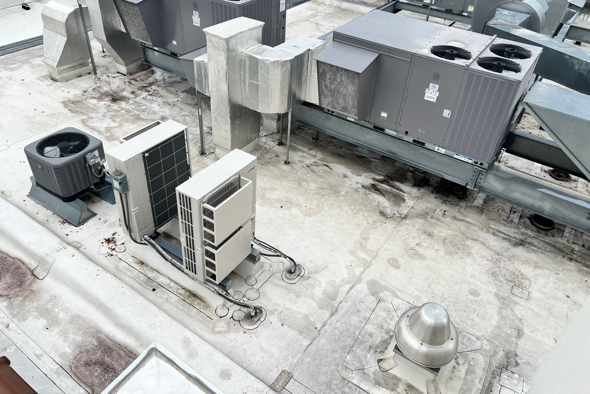 Commercial rooftop HVAC systems